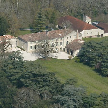 Domaine De Lamassas Bed & Breakfast Hautefage-la-Tour Exterior photo